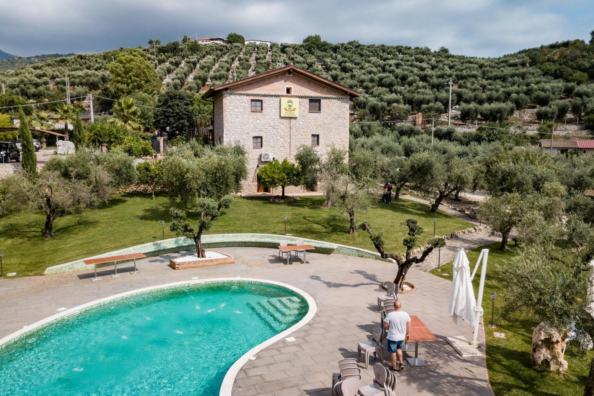 Agriturismo Casale Re Sonnino Eksteriør bilde
