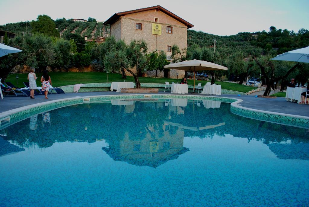 Agriturismo Casale Re Sonnino Eksteriør bilde