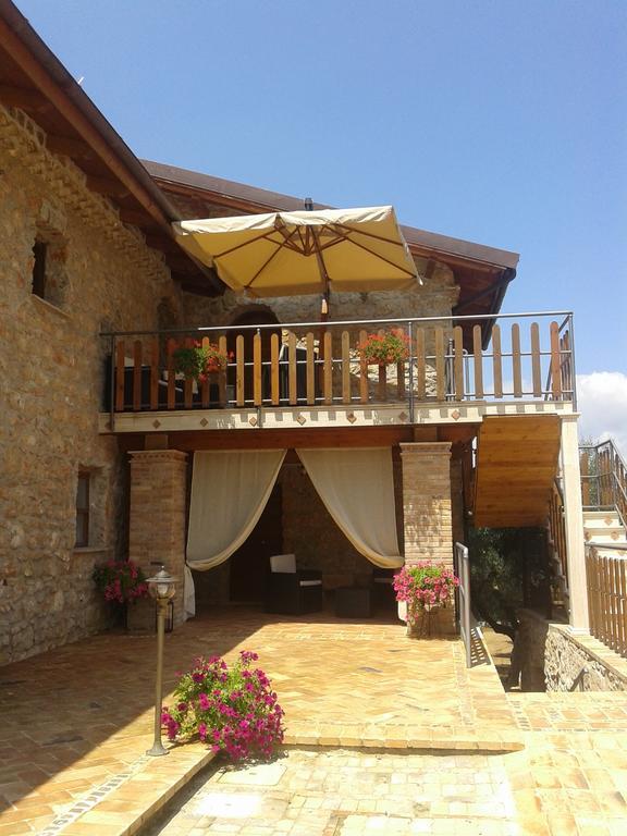 Agriturismo Casale Re Sonnino Eksteriør bilde